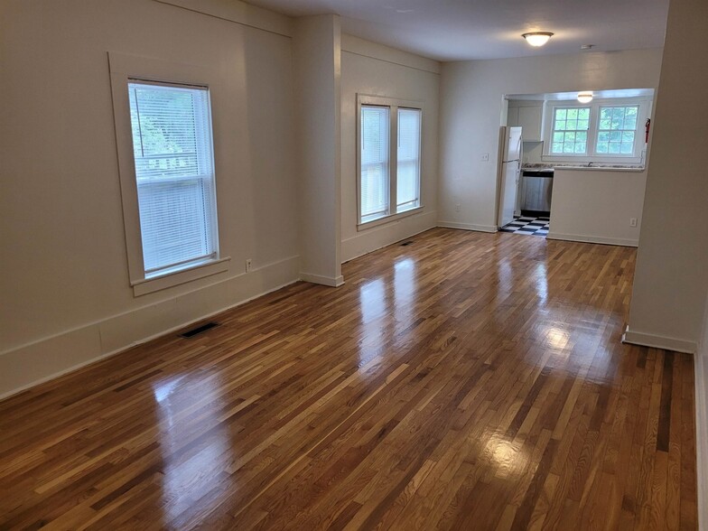 Living Room - 805 Onslow St