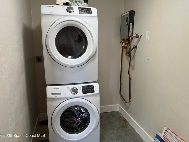 Building Photo - 3109 S Vassar St