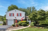 Building Photo - 379 Glen Meadow Rd