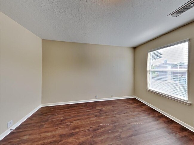 Building Photo - 18322 Valiant Brook Ct