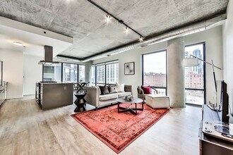 Building Photo - 475 E Ohio St