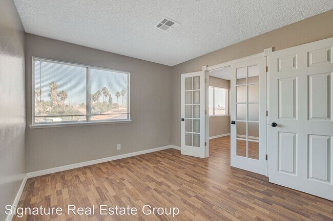 Building Photo - 4 br, 2.5 bath House - 3569 Taos Lane