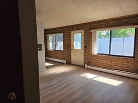 Building Photo - 1105 Santa Clara Ave
