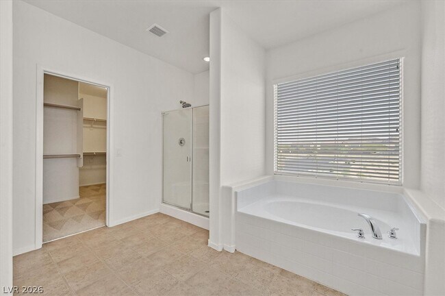 Building Photo - 9599 Vega Carpio Ave