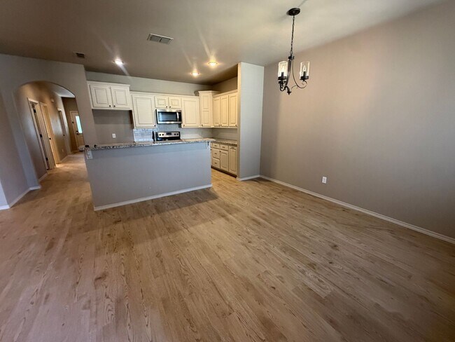Building Photo - 2411 Quitman Ave