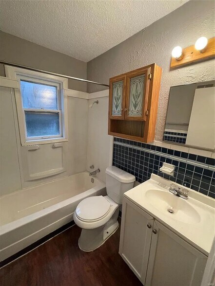 Building Photo - 207 Newell Dr