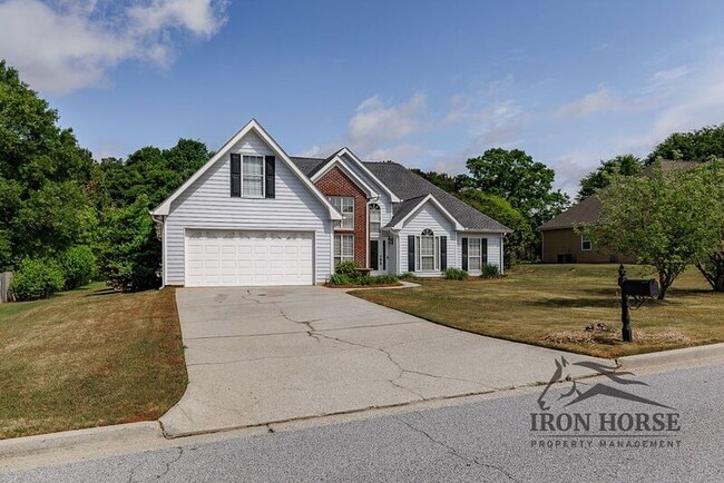 Building Photo - 379 Beech Hollow Trail SW