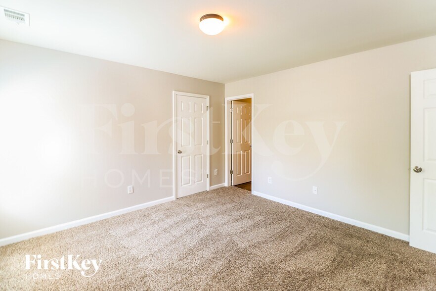 Building Photo - 7517 Watson Cir