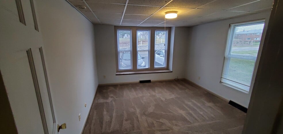 Front room - 908 Tulip St