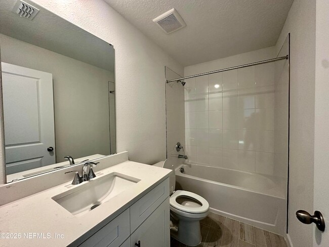 Building Photo - 166 Yellowstone Dr