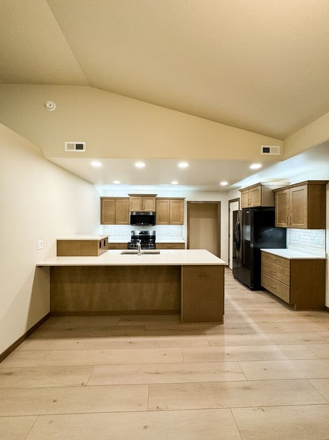 Building Photo - Legacy - GST Investments LLC