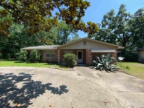 Building Photo - 4416 Creighton Rd