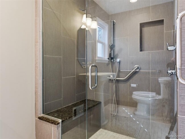 Building Photo - 4495 Maybee Rd