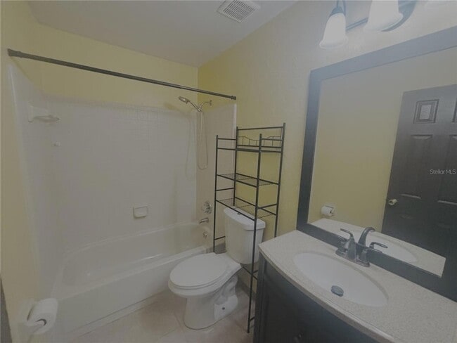 Building Photo - 900 SW 62nd Blvd