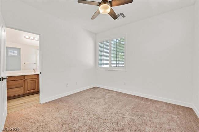Building Photo - 913 Hickory Park St