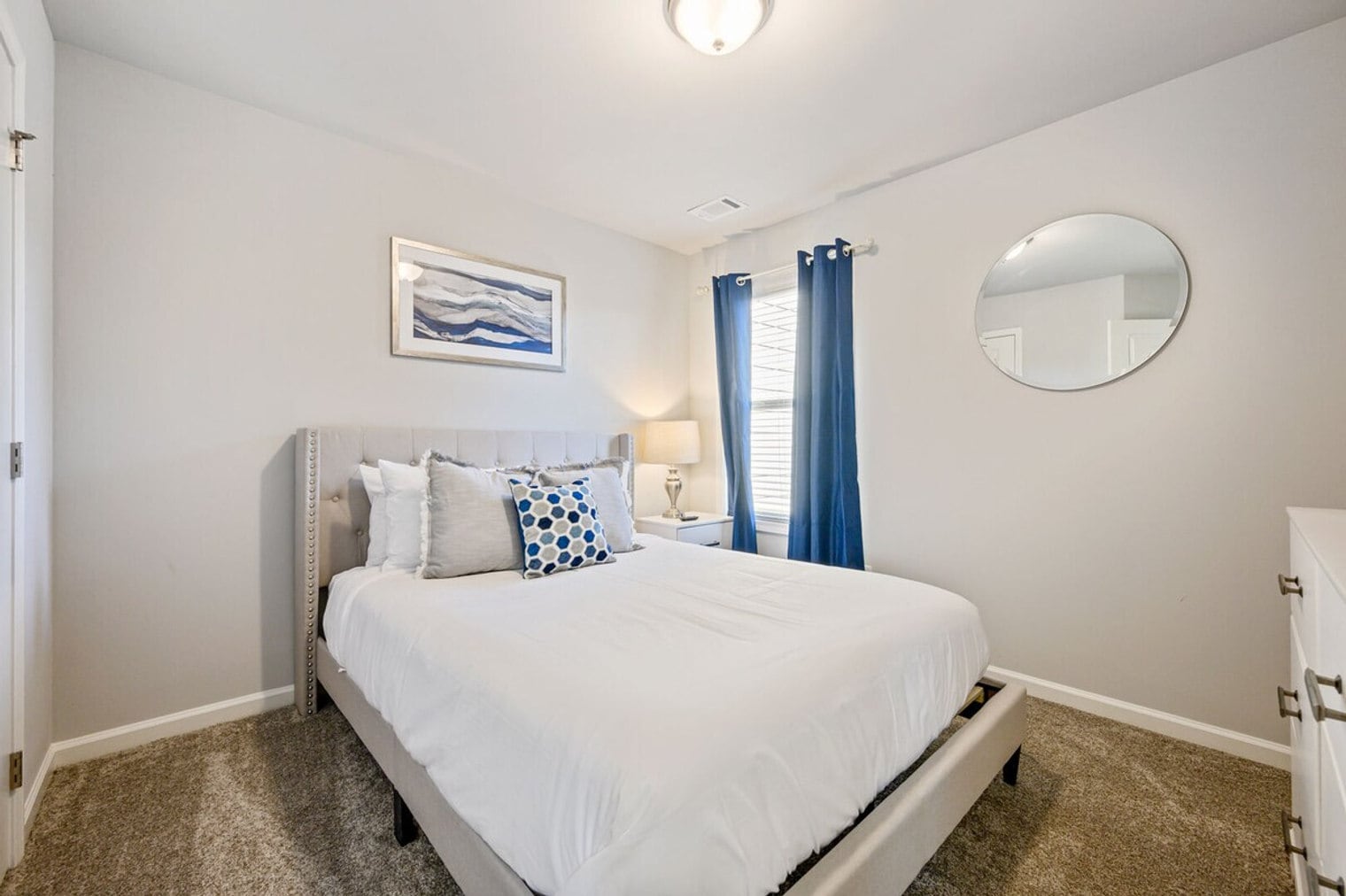 Building Photo - 2059 Pinnacle Walk