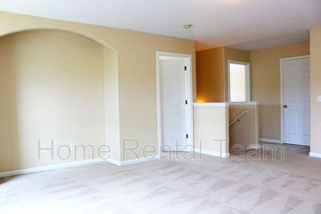Building Photo - 122 Lake Pointe Dr