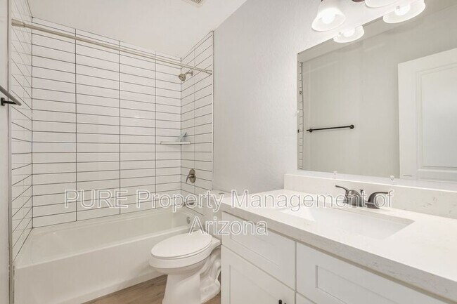 Building Photo - 2201 E Montecito Ave