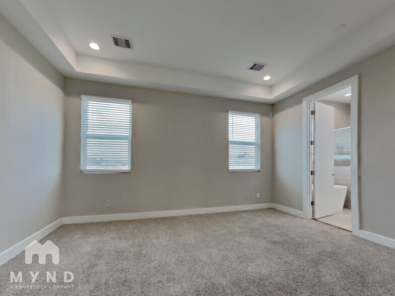 Building Photo - 5902 Gardendale Dr