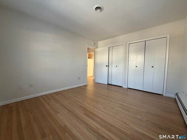 Building Photo - 130 Rock Spring Rd