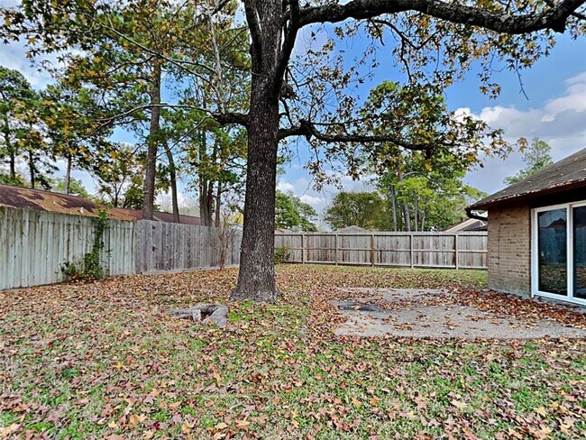 Building Photo - 2822 Canary Ln