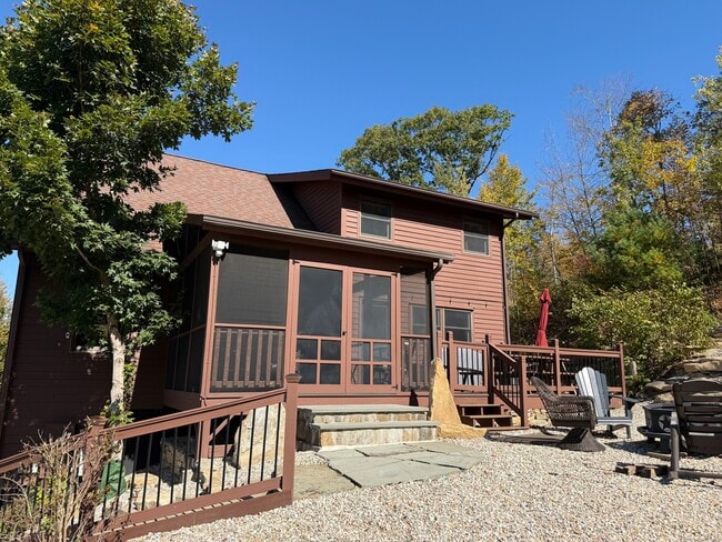 Building Photo - 570 Long Mountain Rd