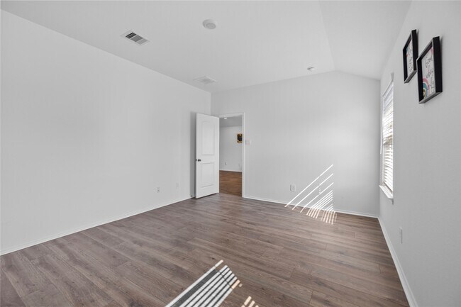 Building Photo - 5126 Ternberry Frst Ln