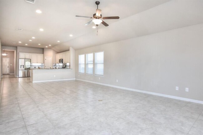 Building Photo - 109 Belford St