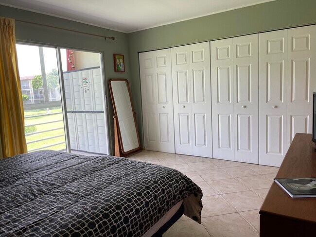 Building Photo - 27 Mansfield A