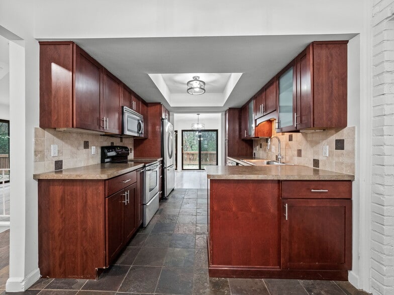 Building Photo - 2971 Moon Lake Dr
