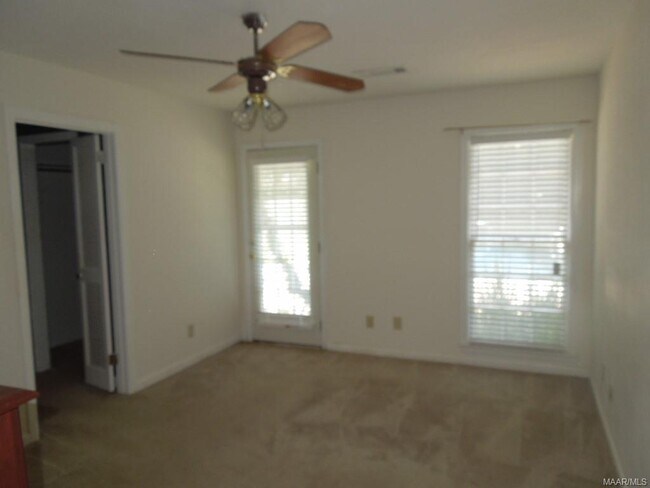 Building Photo - 2169 Edinburgh Dr