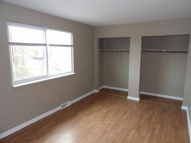 Building Photo - 409 Ridgewood Ln