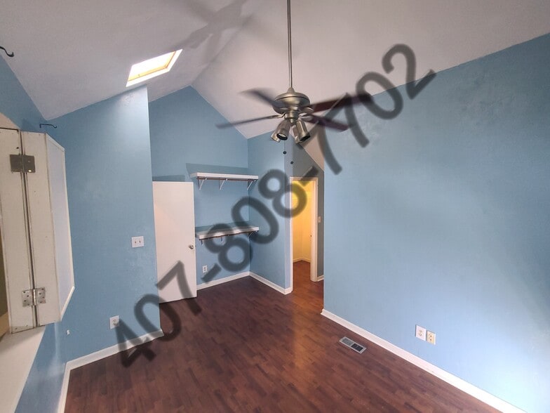 Building Photo - 1075 Ocala Rd