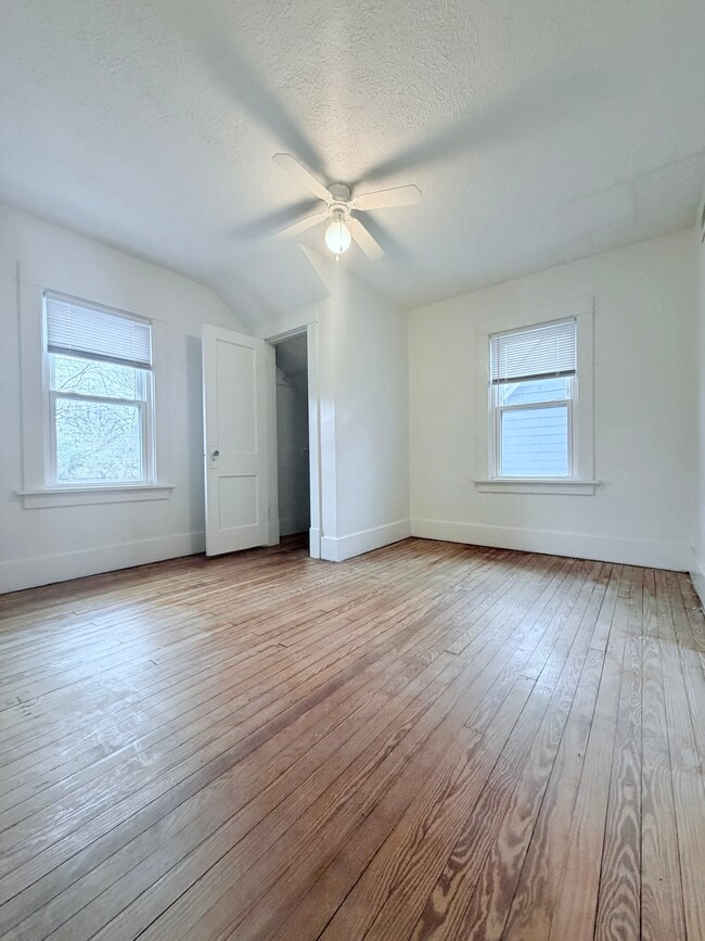 Building Photo - 564 Shroyer Rd