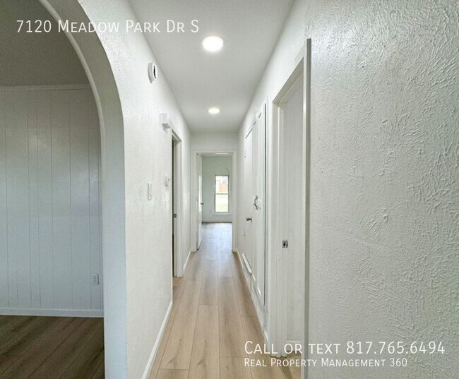 Building Photo - Freshly updated North Richland Hills home ...