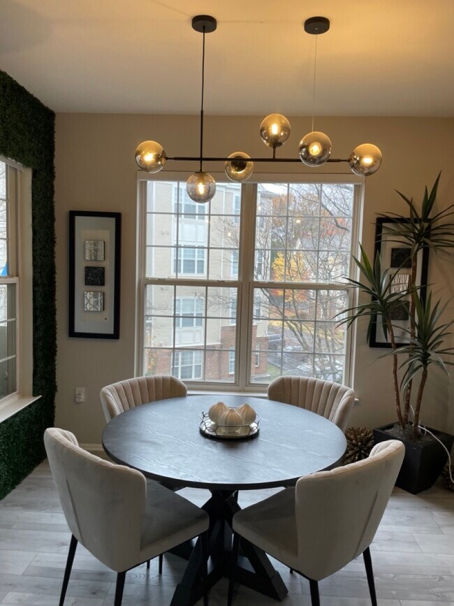 Building Photo - 3003 Nicosh Cir