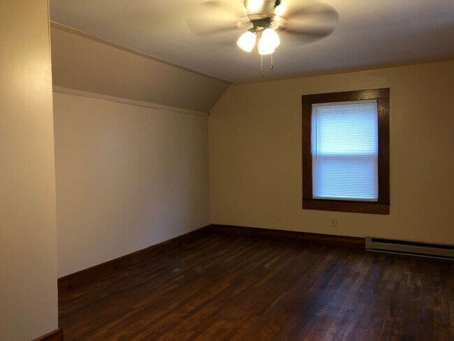 Building Photo - 418 Wilson Ridge Rd