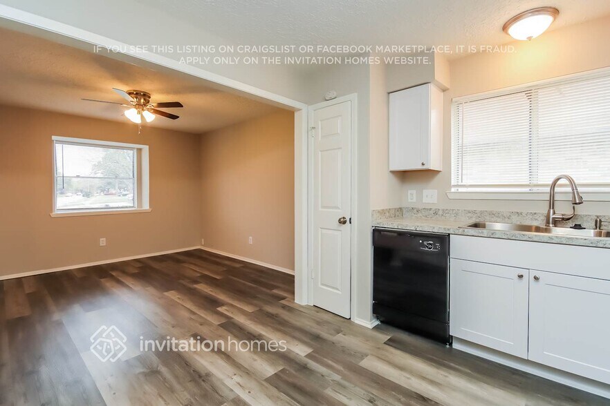 Building Photo - 4126 Pocahontas Dr