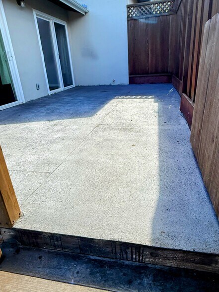 Building Photo - 376 Caprino Way