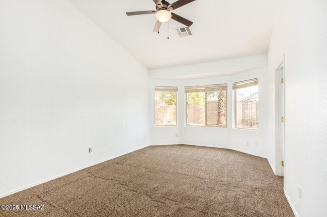 Building Photo - 9162 N Treasure Mountain Dr