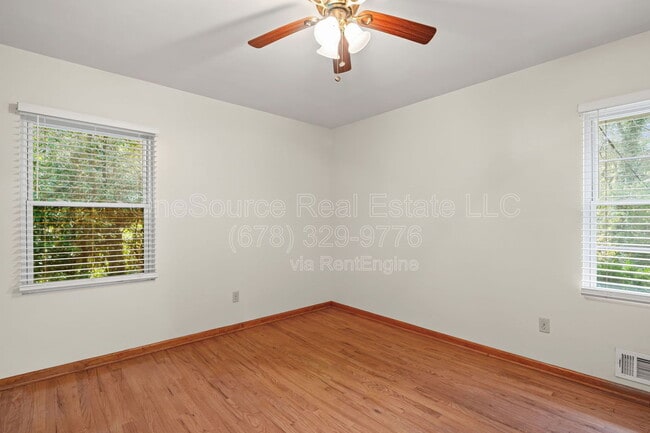 Building Photo - 1024 Hambrick Rd