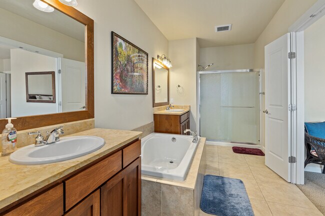Building Photo - 23251 Sunserra Loop NW