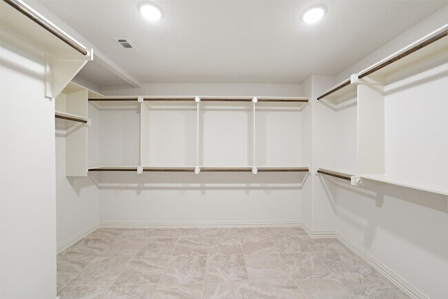 Building Photo - 13428 Preston Cliff Ct