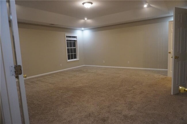 Building Photo - 840 Paper Creek Dr SE