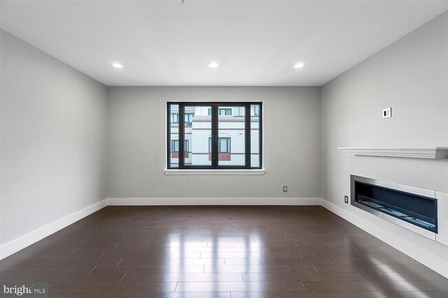 Building Photo - 1000 Fell St