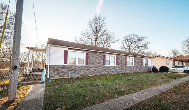 Building Photo - 23105 Triple Ln