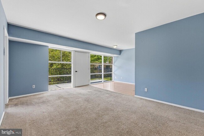 Building Photo - 4903 Americana Dr