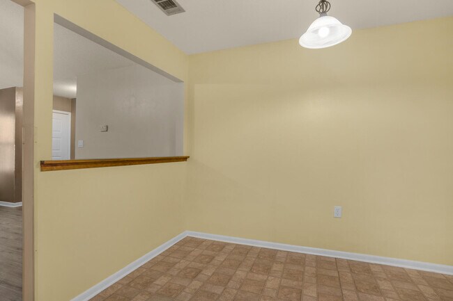 Building Photo - 10 Carie Way