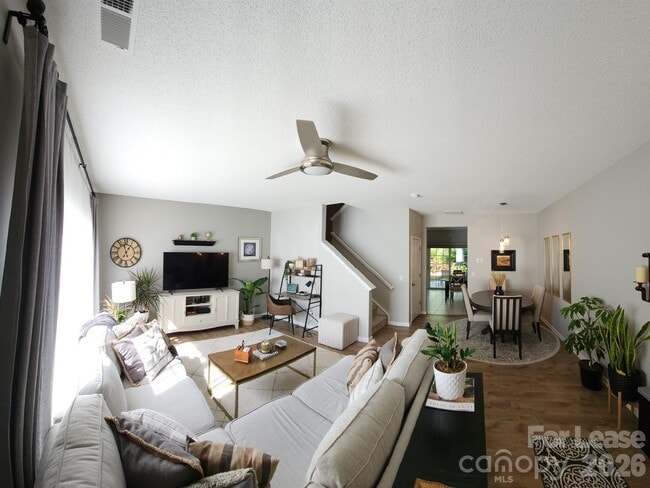 Building Photo - 8049 Stoneham Ct