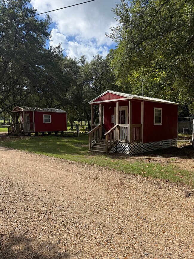 Building Photo - 57056 N Cooper Rd
